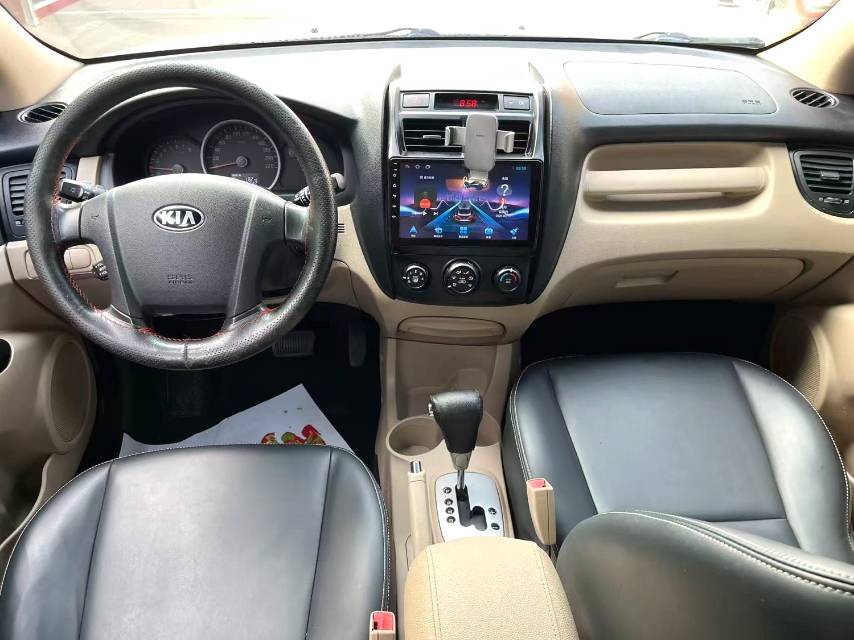 狮跑 Model Year 2.0L 自动两驱版 GL