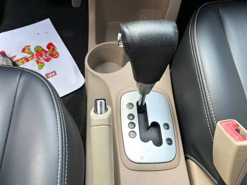 狮跑 Model Year 2.0L 自动两驱版 GL