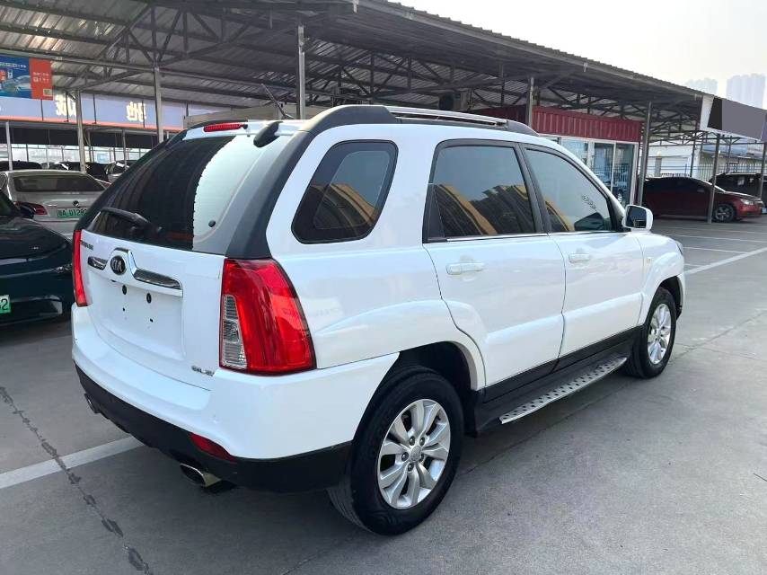 狮跑 Model Year 2.0L 自动两驱版 GL