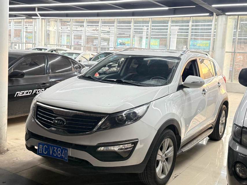 Kia Sportage 2.0L Automatic 2WD GLS