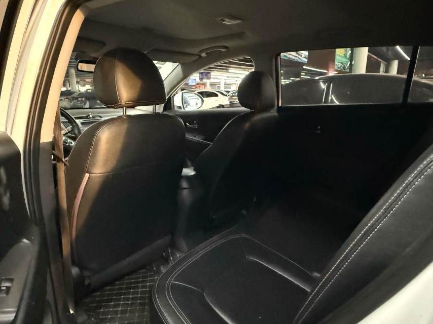 智跑 Model Year 2.0L 自动两驱版 GLS