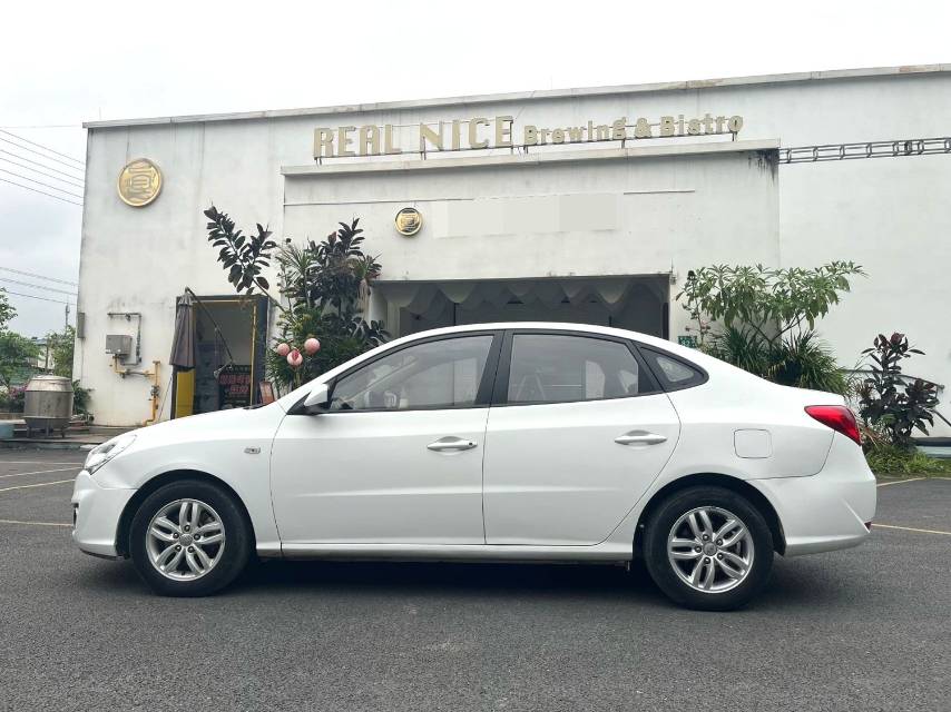 悦动 Model Year 1.6L Auto Luxury