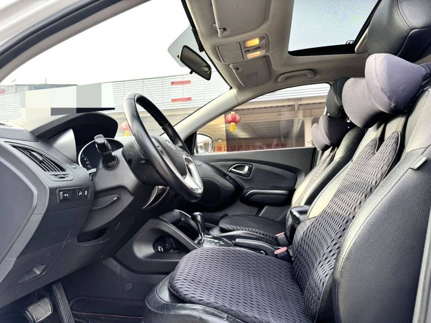 北京现代 ix 35 Model Year 2.0L 自动两驱智能型 GLS 国 IV