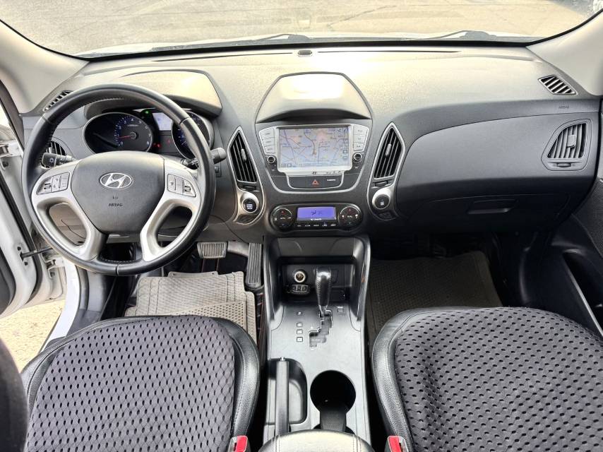 北京现代 ix 35 Model Year 2.0L 自动两驱智能型 GLS 国 IV