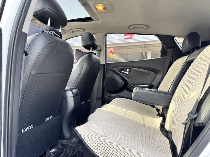 北京现代 ix 35 Model Year 2.0L 自动两驱智能型 GLS 国 IV