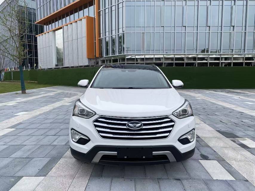 格越 Model Year 3.0L 7 座四驱旗舰版