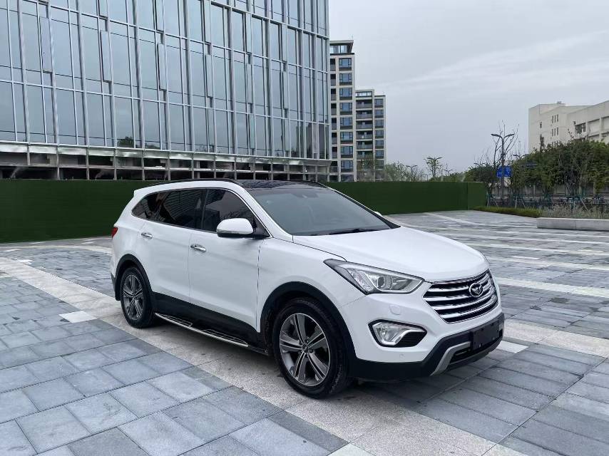 格越 Model Year 3.0L 7 座四驱旗舰版