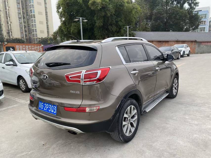 Kia Sportage 2.0L Automatic 2WD DLX
