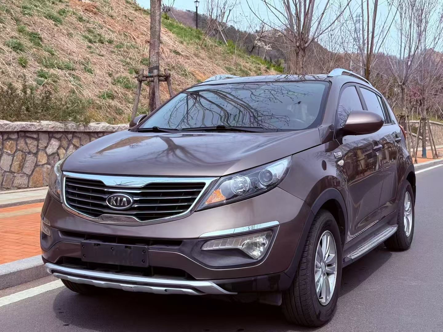 Kia Sportage 2,0 л, АКПП, передний привод, GL