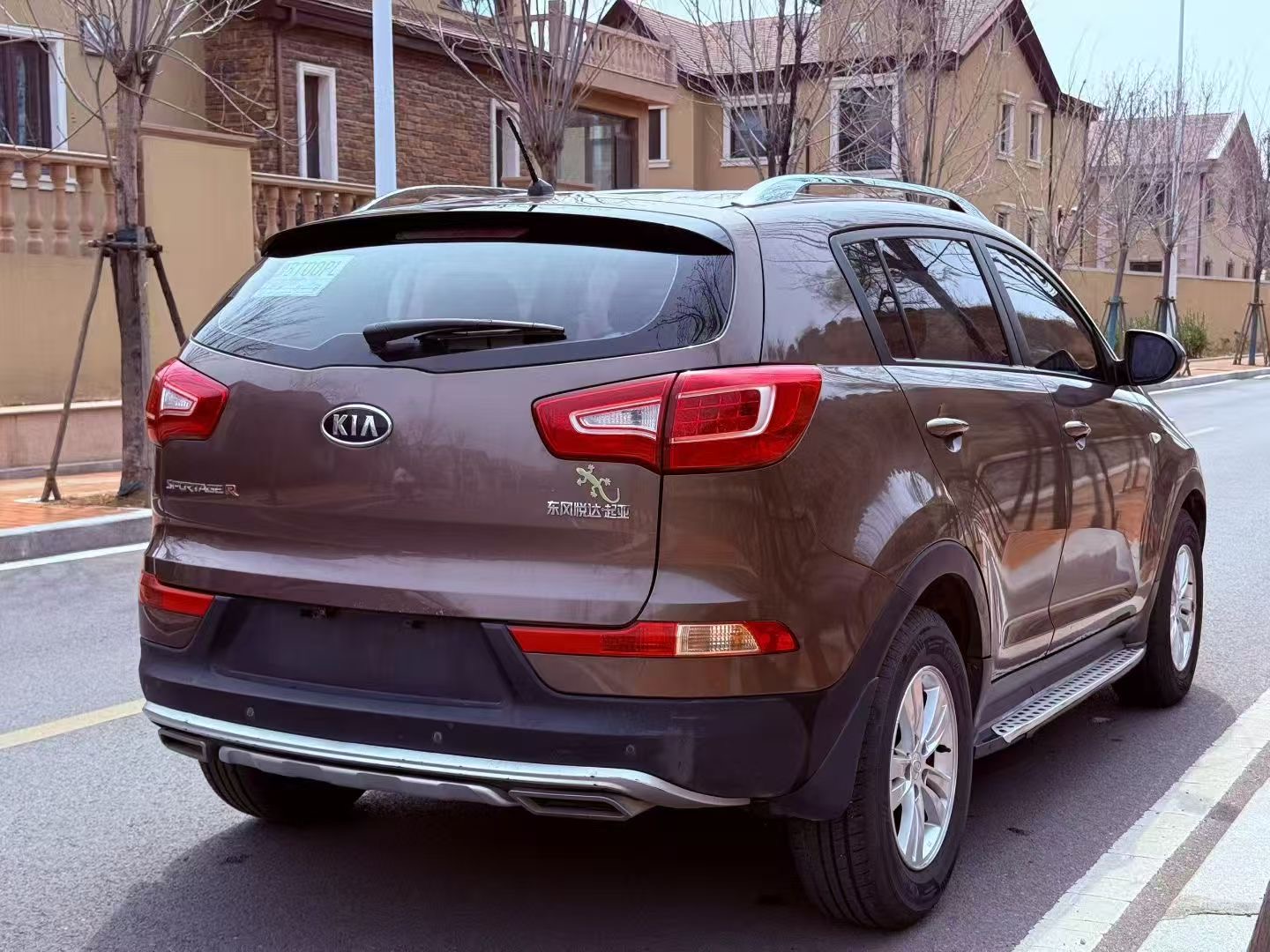Kia Sportage 2,0 л, АКПП, передний привод, GL