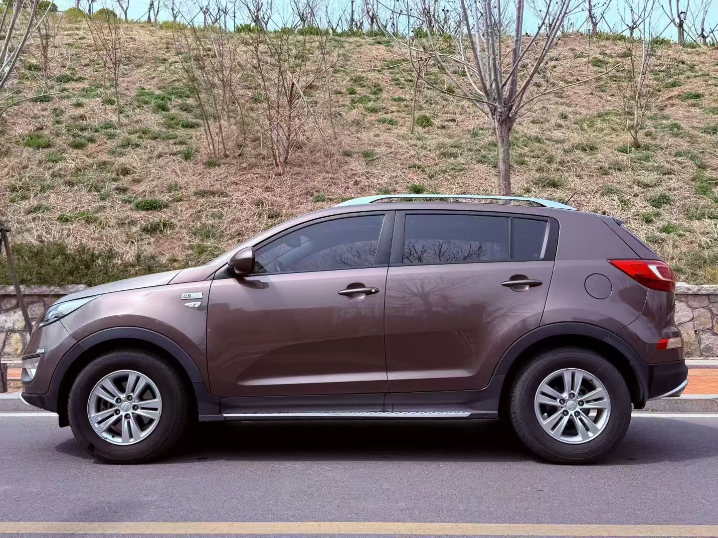 Kia Sportage 2,0 л, АКПП, передний привод, GL