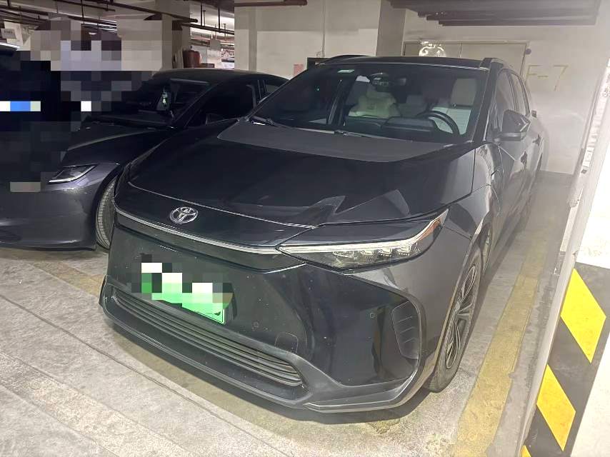 一汽丰田 bZ 4X Model Year 两驱长续航 PRO Version