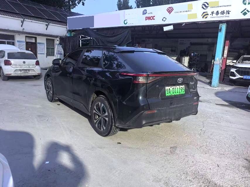 一汽丰田 bZ 4X Model Year 四驱高性能 Premium Version