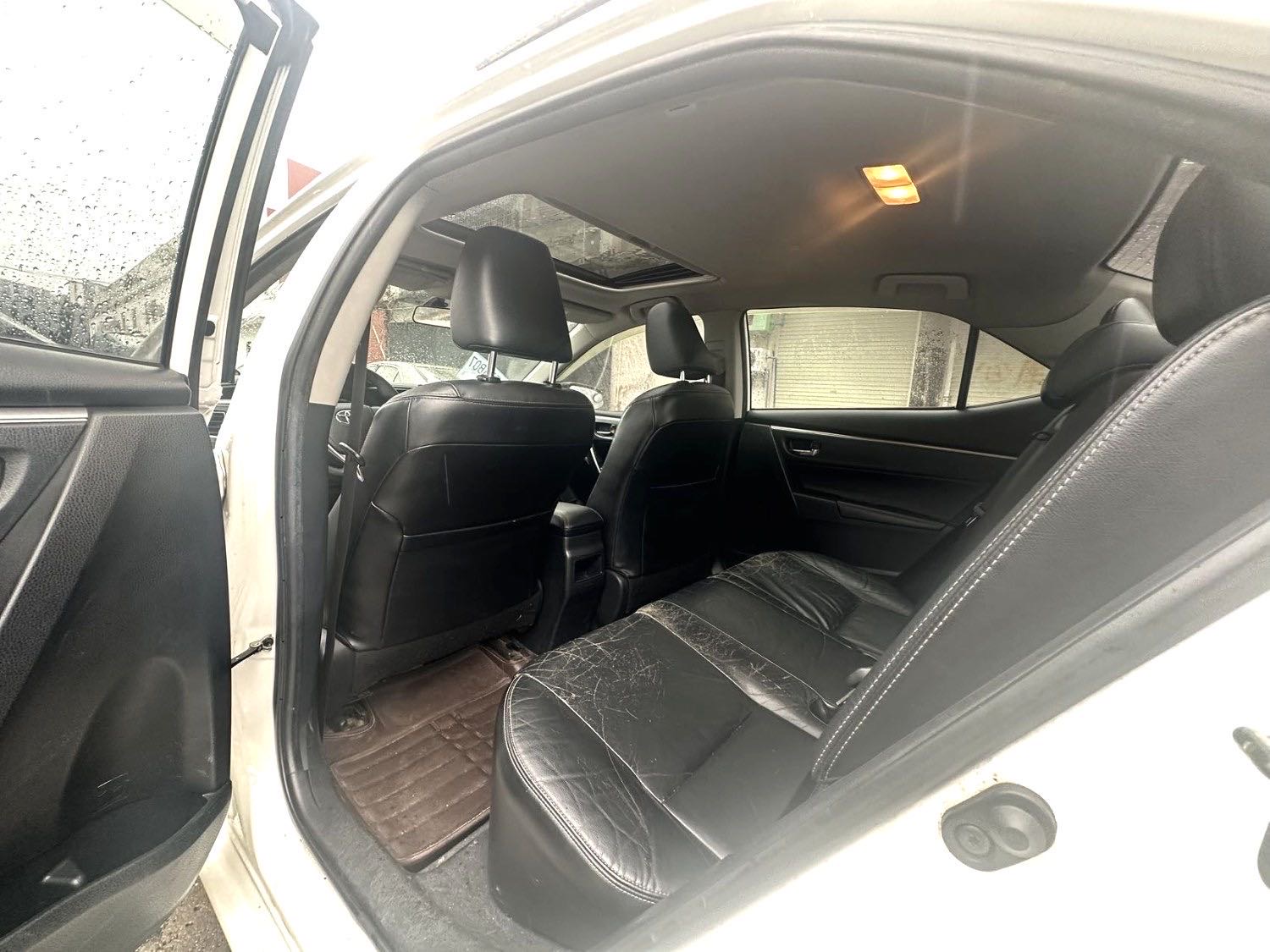 Toyota Corolla 1.8L CVT GLX i