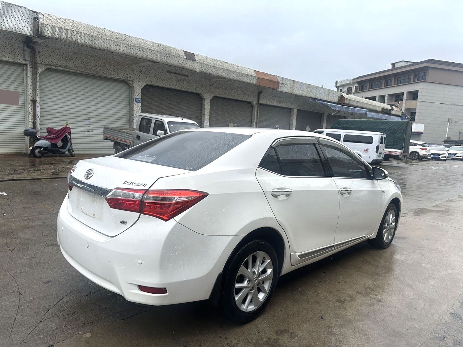 Toyota Corolla 1.8L CVT GLX i