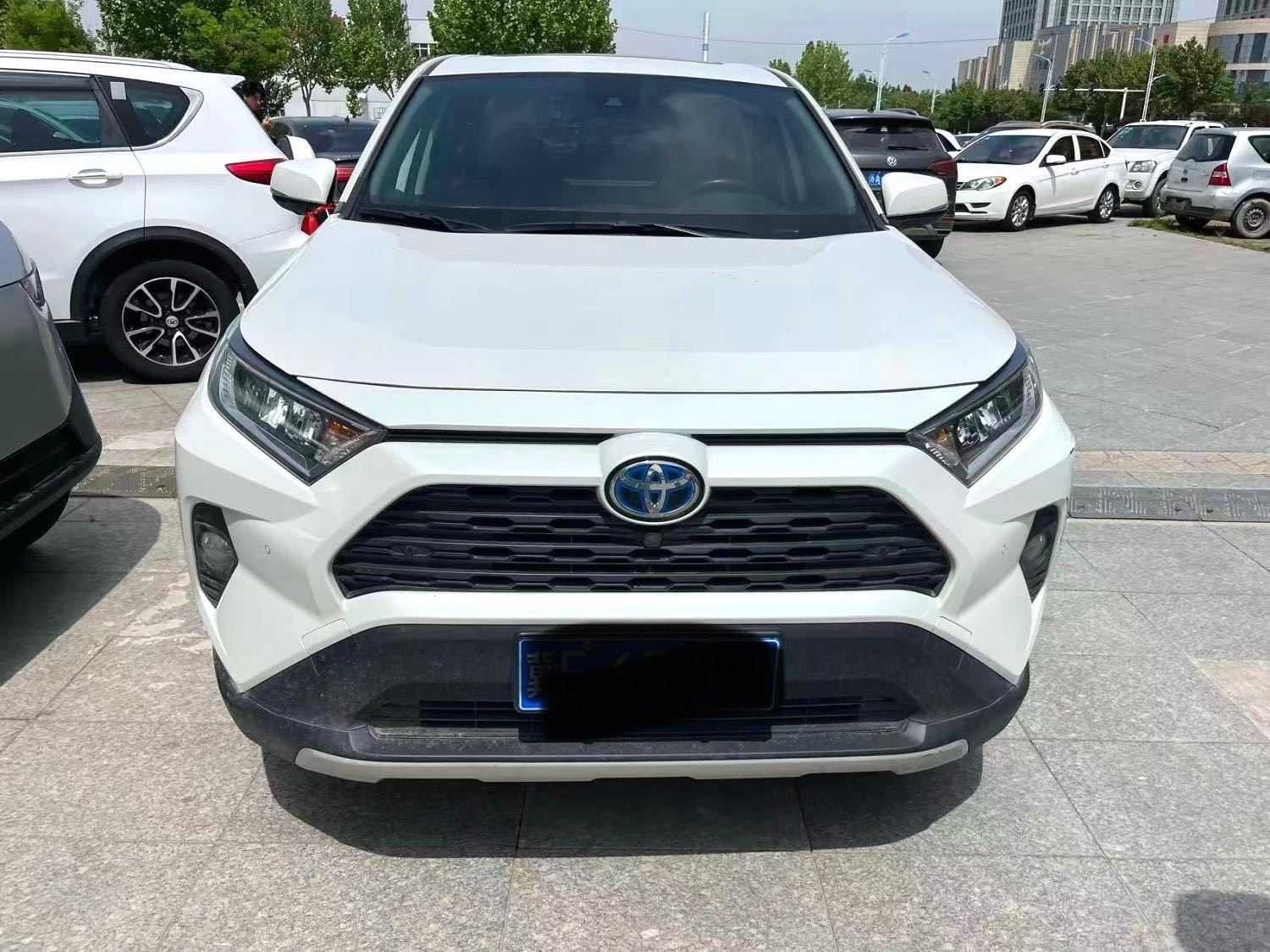 Toyota RAV 4 Hybrid 2.5L E CVT 4WD Plus Version