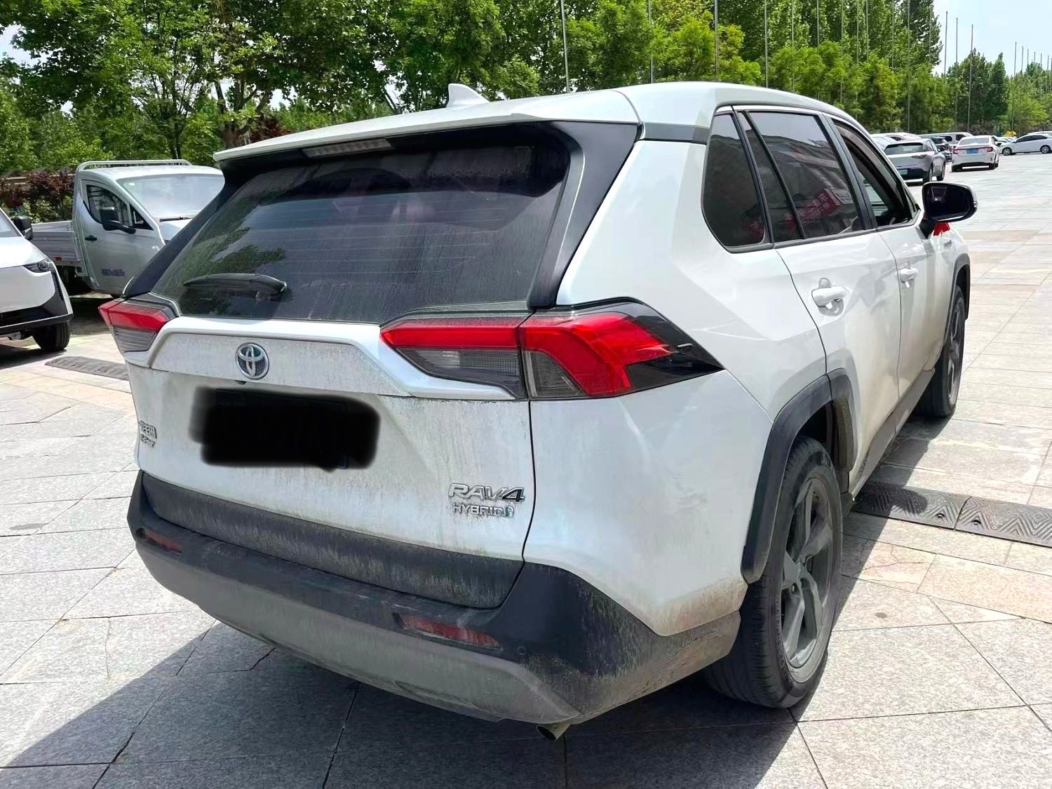 Toyota RAV 4 Hybrid 2.5L E CVT 4WD Plus Version