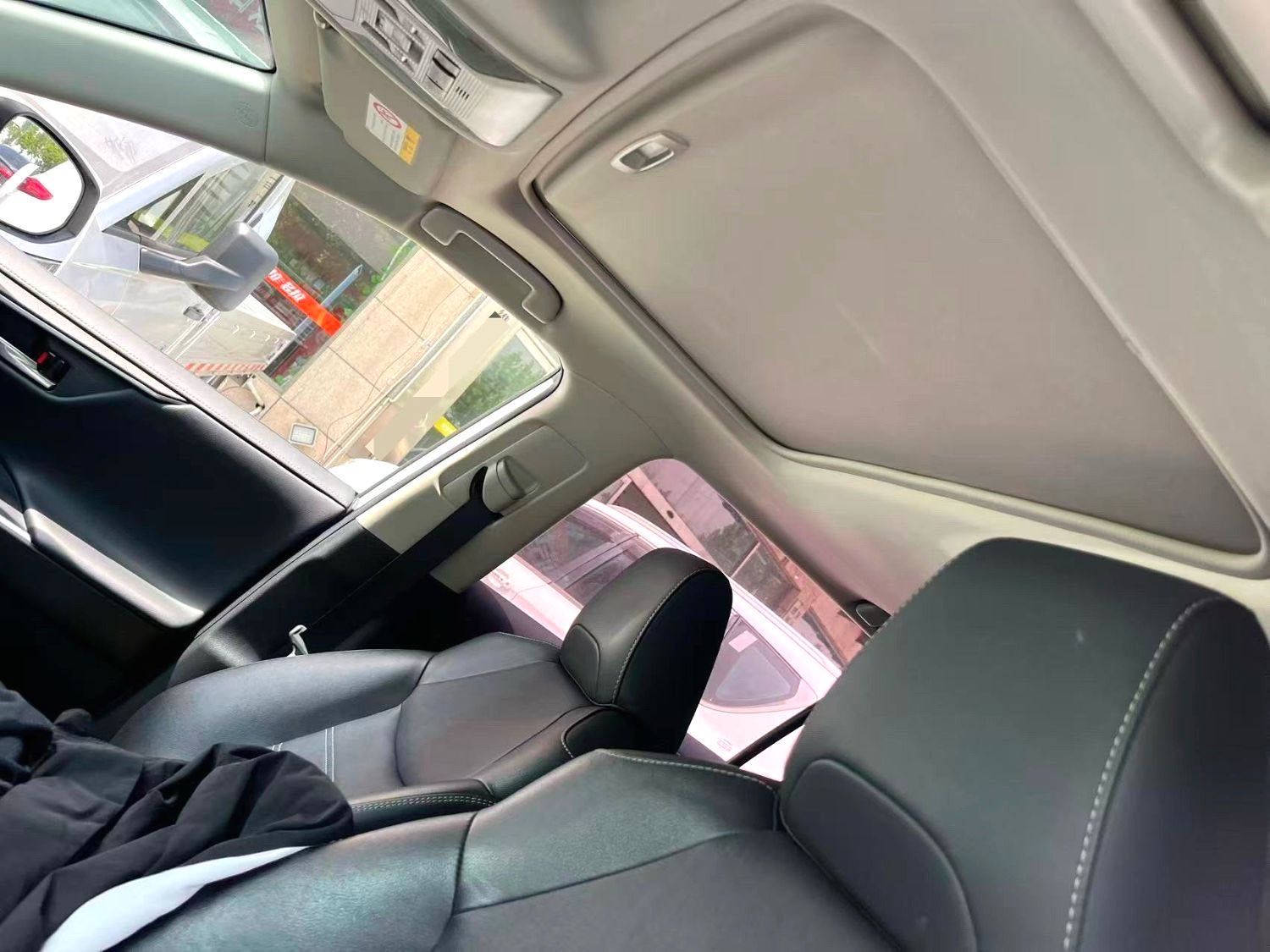 Toyota RAV 4 Hybrid 2.5L E CVT 4WD Plus Version