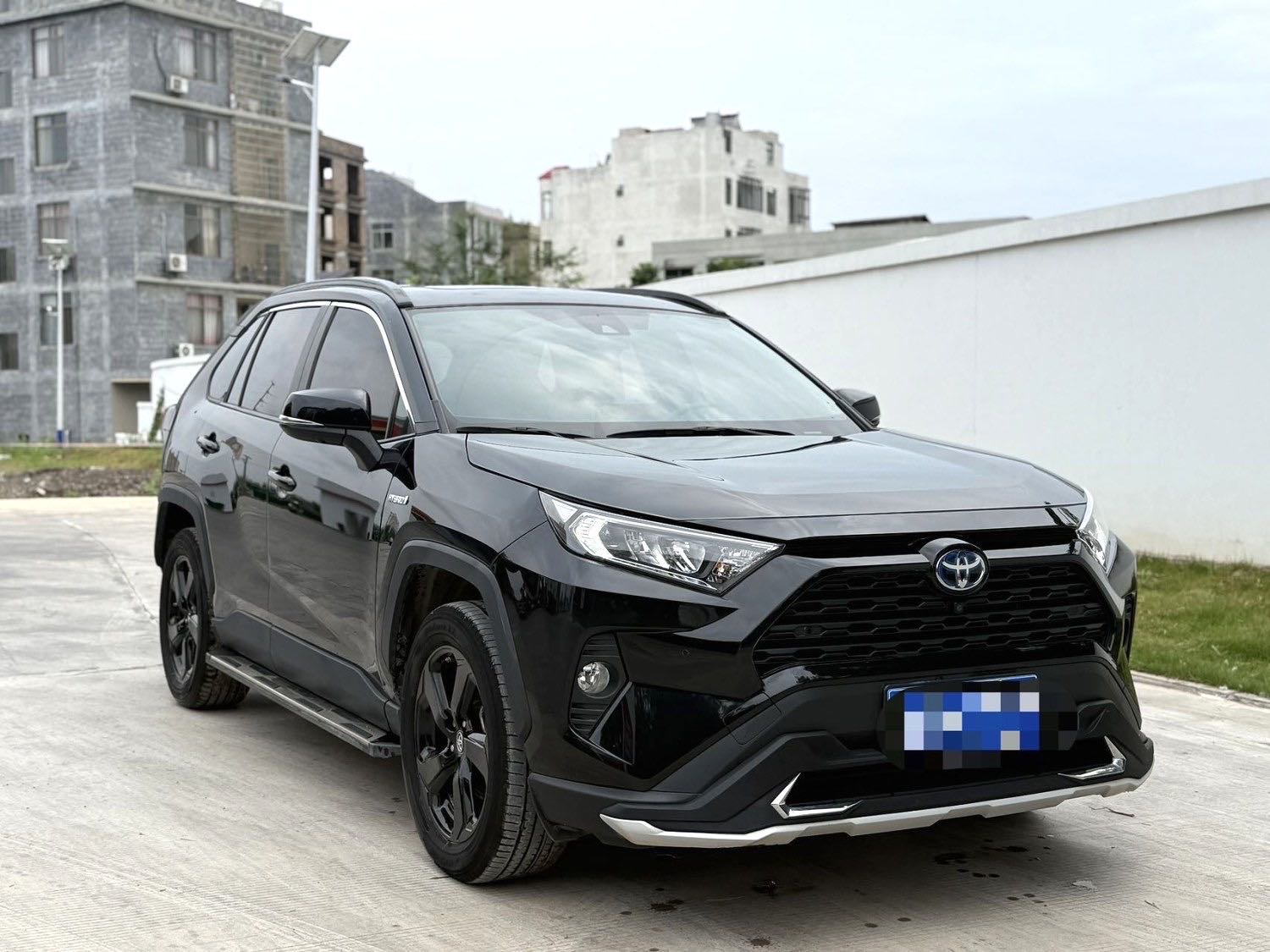 Toyota RAV 4 Hybrid 2.5L E CVT 4WD Plus Version