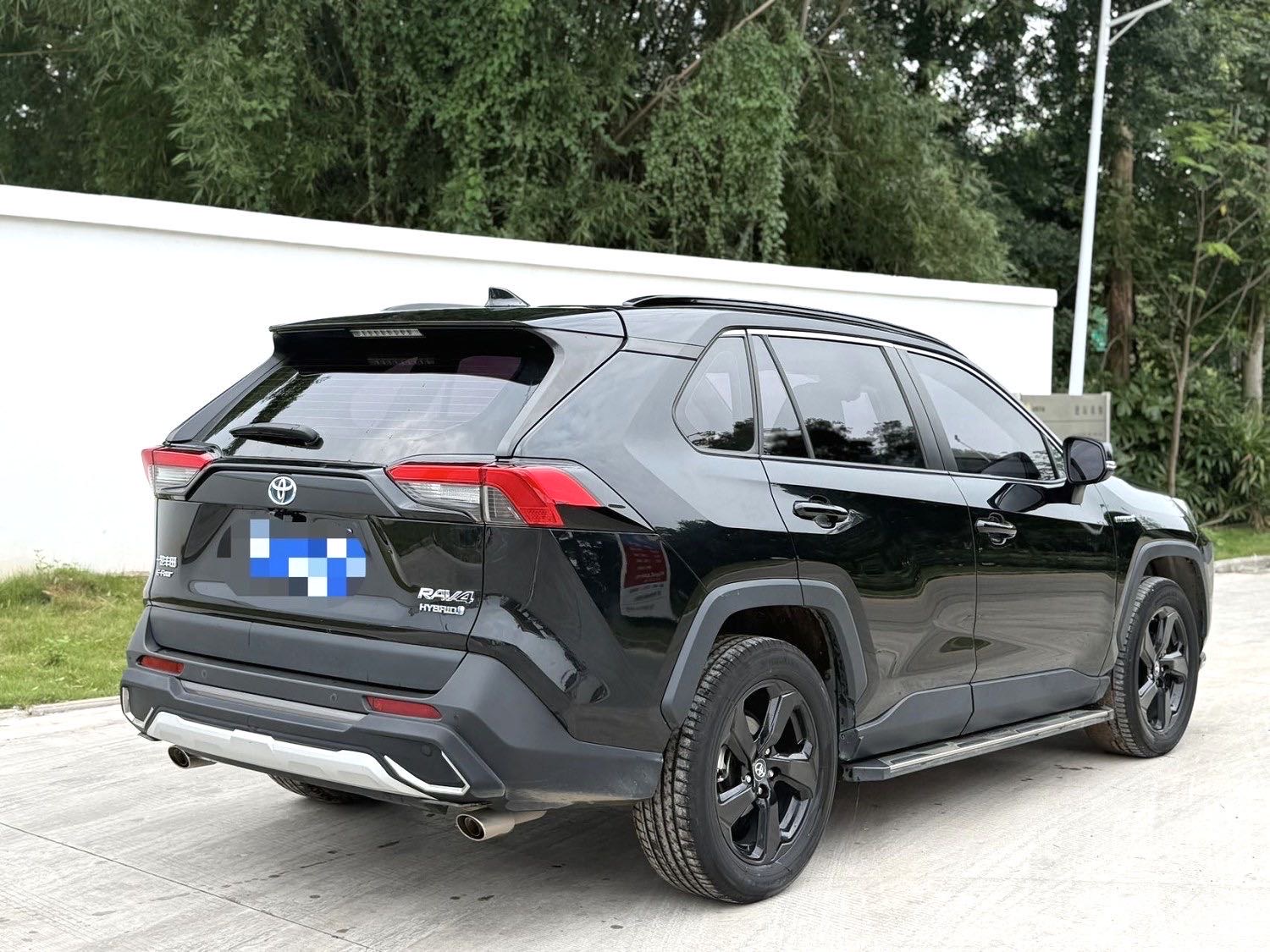 Toyota RAV 4 Hybrid 2.5L E CVT 4WD Plus Version