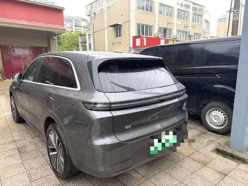 Li Auto L (литр) 6 Pro
