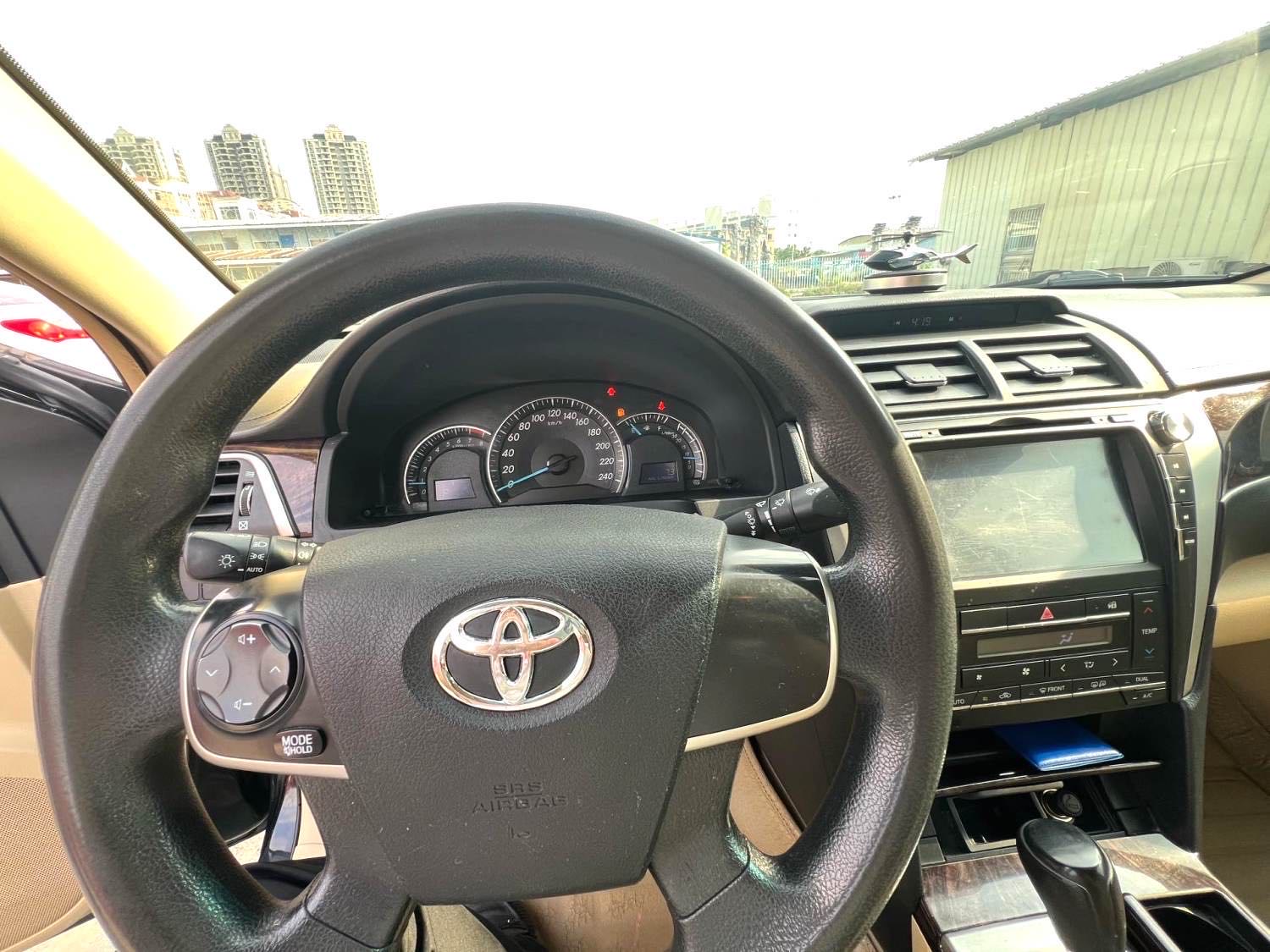 Toyota Camry 2.0E Elite