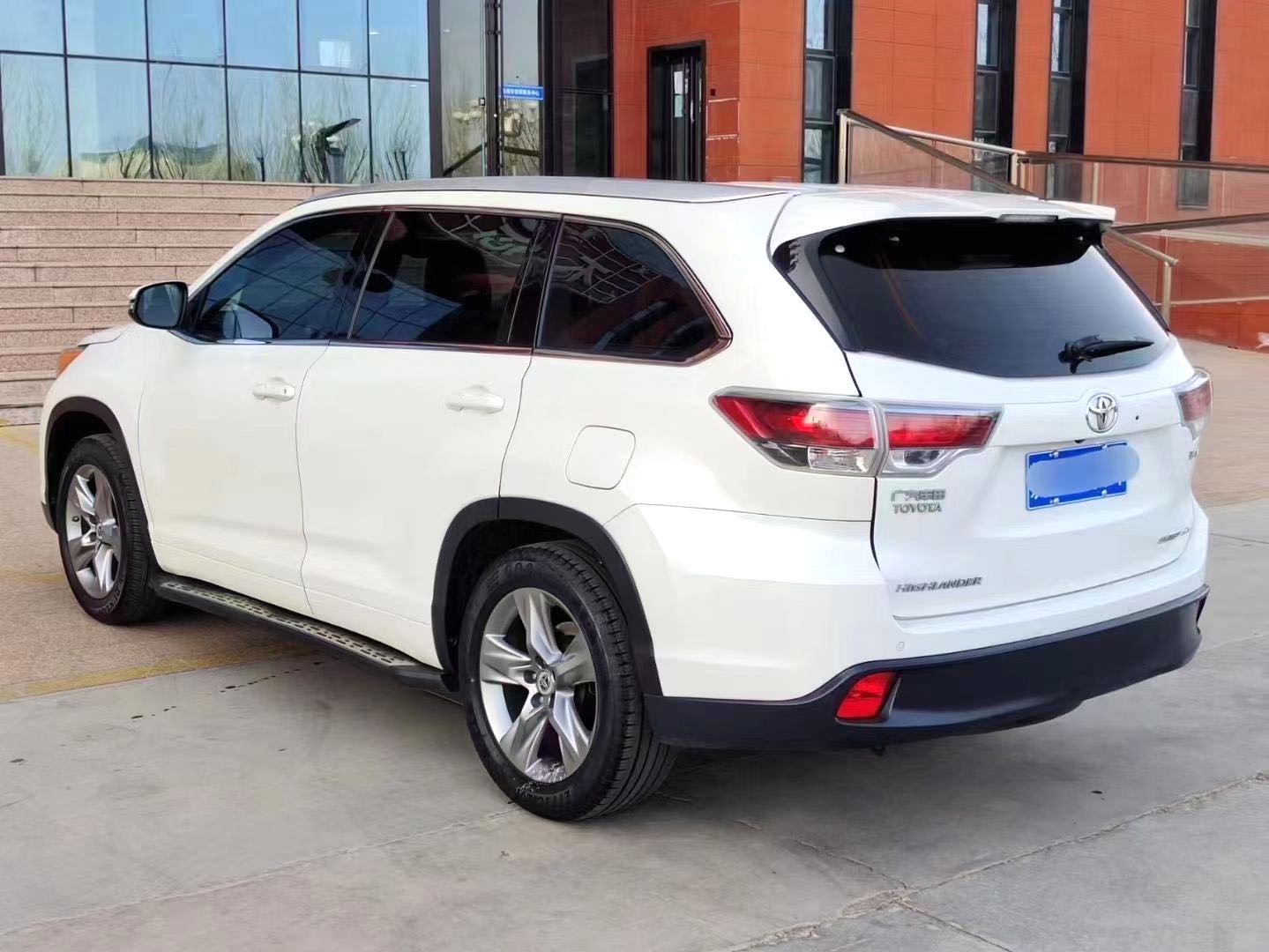 Toyota Highlander 2.0T 4WD 7 Seats