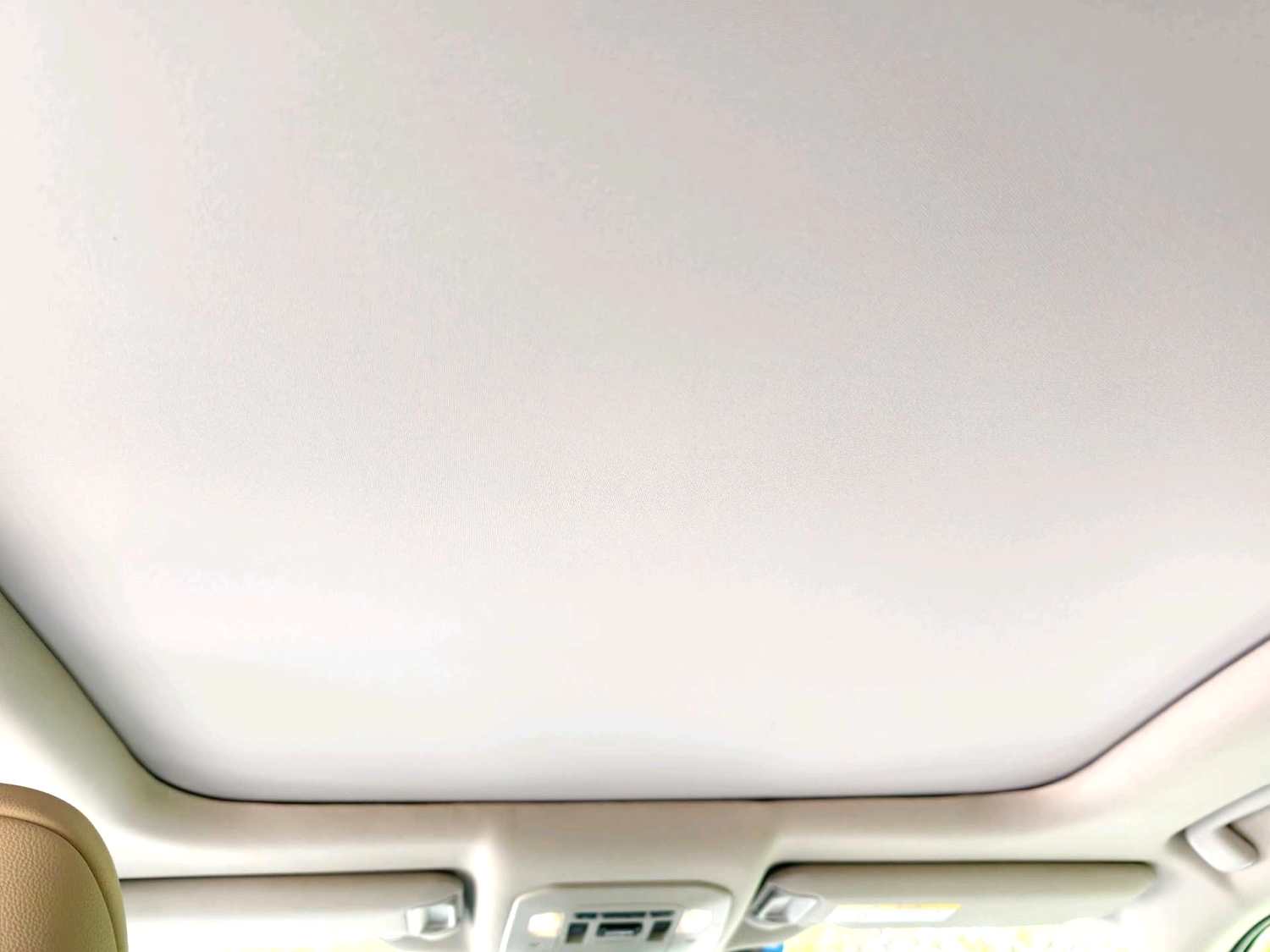 汉兰达 Model Year 双擎 2.5L 四驱至尊版 7 Seats