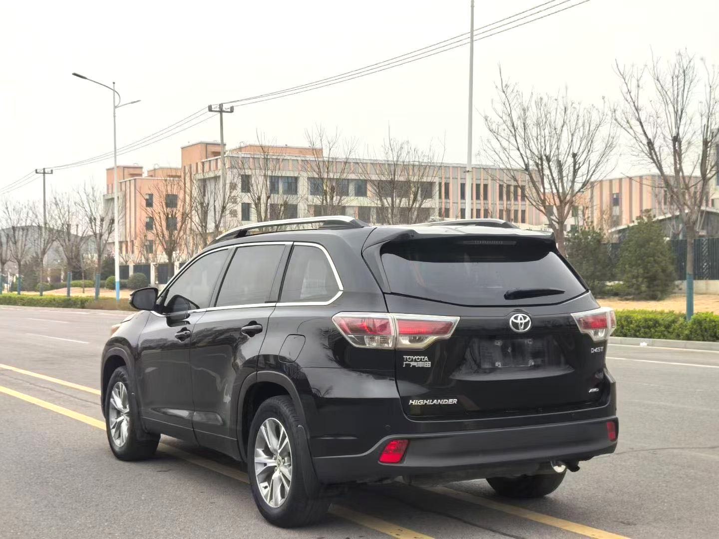 Toyota Highlander 2.0T 4WDElite 7 Seats