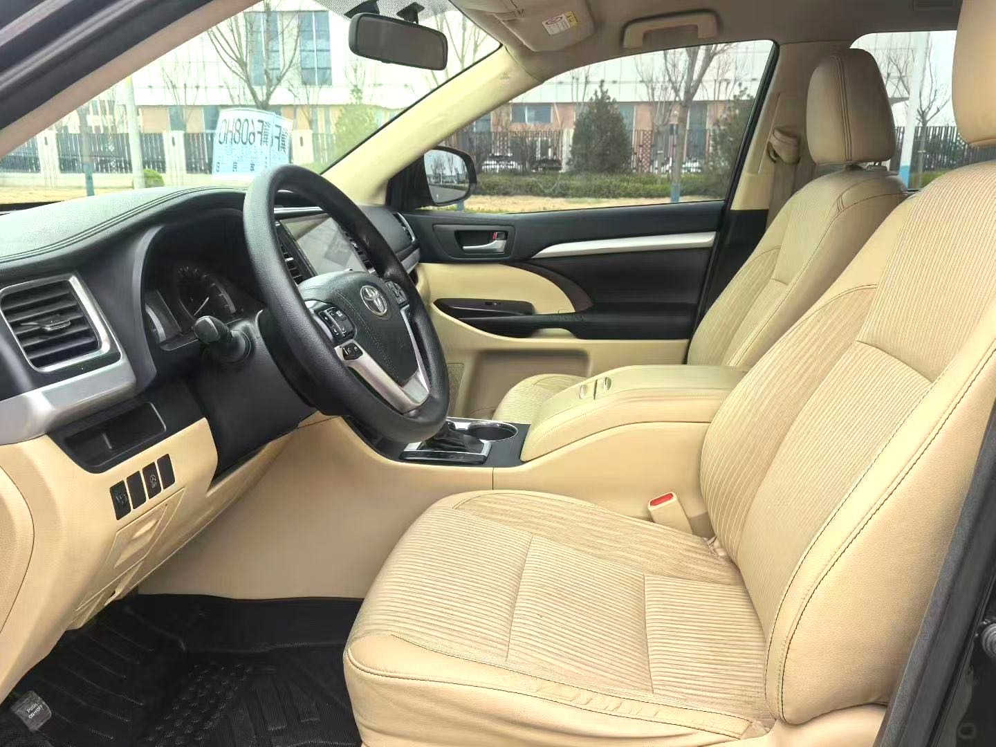 Toyota Highlander 2.0T 4WDElite 7 Seats