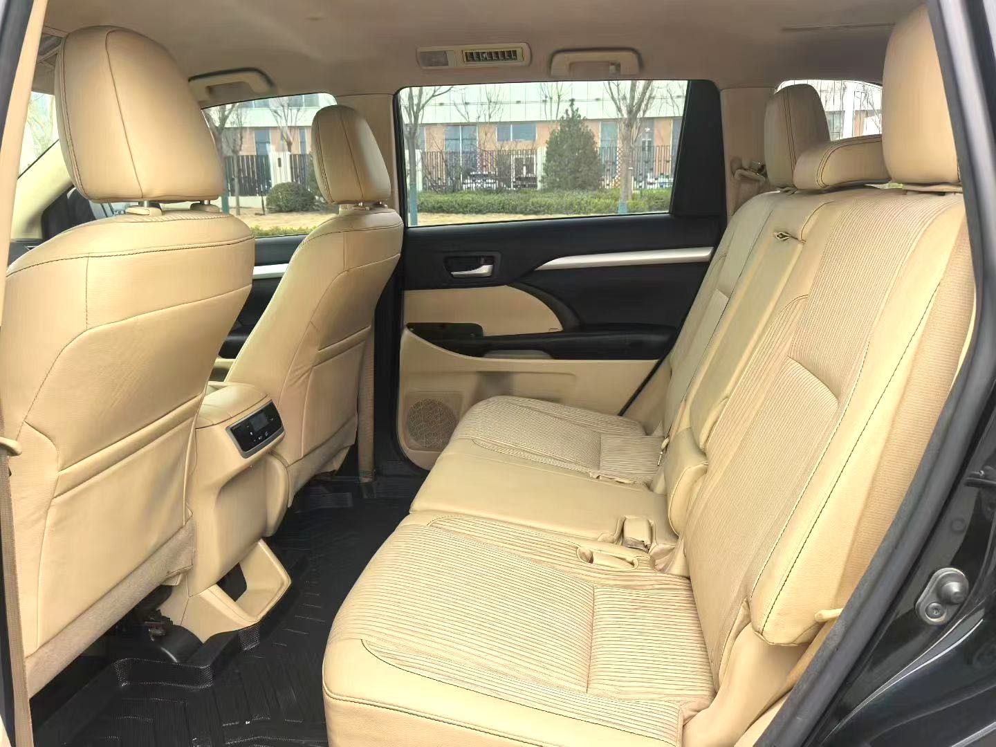 Toyota Highlander 2.0T 4WDElite 7 Seats
