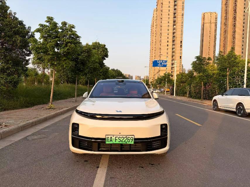 Li Auto L (Liter) 7 Max