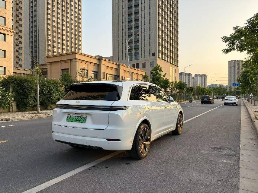Li Auto L (Liter) 7 Max