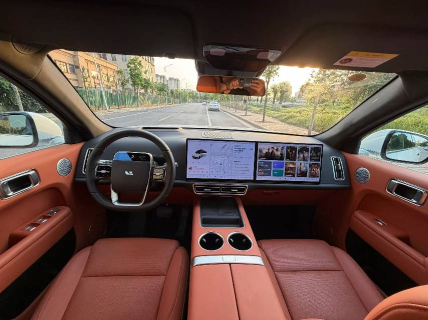Li Auto L (Liter) 7 Max