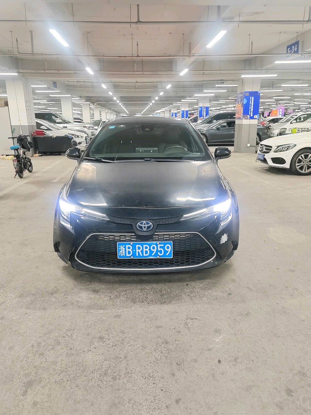 Toyota Levin Hybrid 1.8H E CVT V