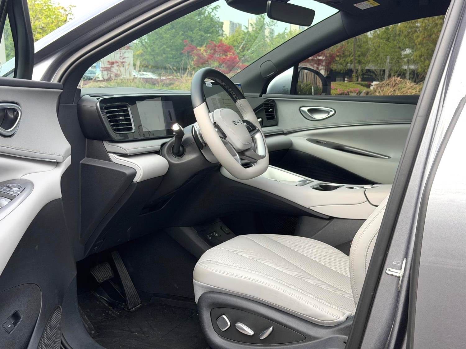 海狮 06 New Energy Model Year Electric Vehicle 605 领航 Plus Version