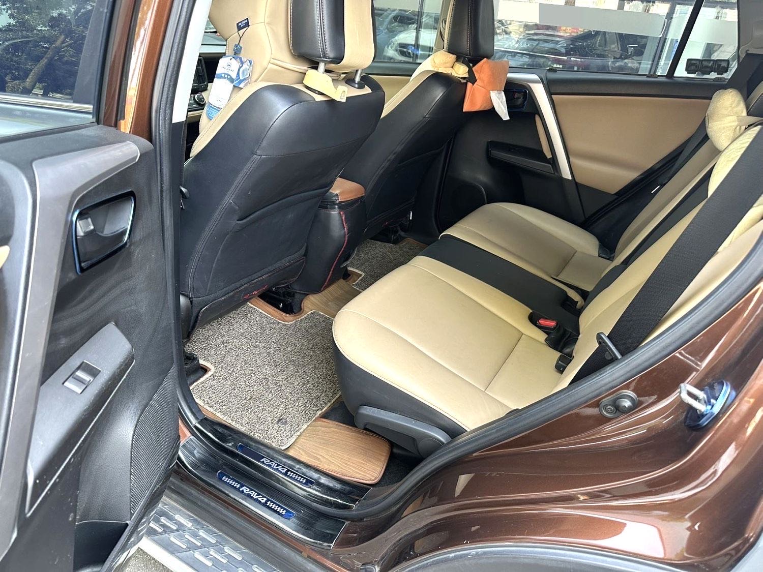 Toyota RAV 4 2.5L Automatic4WD i Version