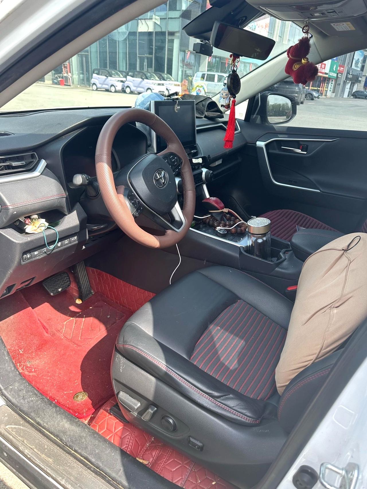 RAV 4 荣放双擎 E Model Year 2.5L 四驱旗舰 Pro