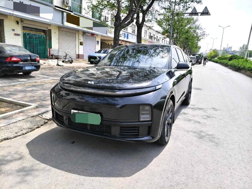 Li Auto L (Liter) 7 Pro