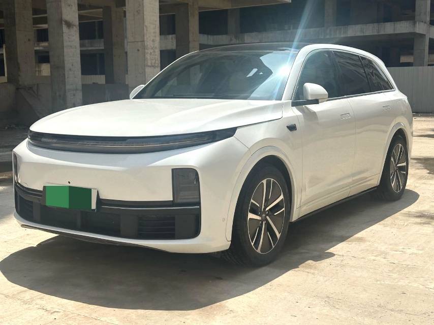 Li Auto L (Liter) 7 Pro