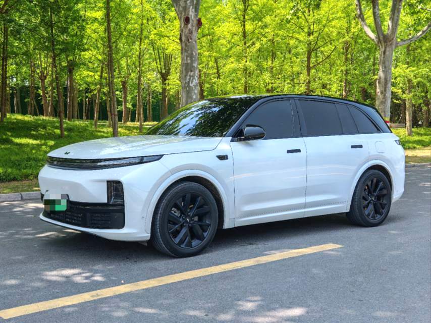 Li Auto L (Liter) 7 Pro