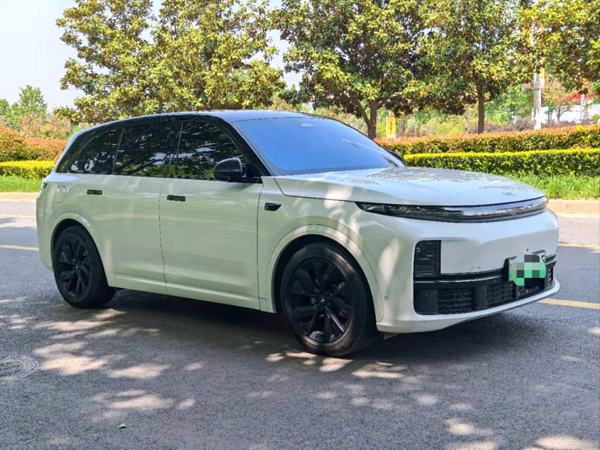 Li Auto L (Liter) 7 Pro