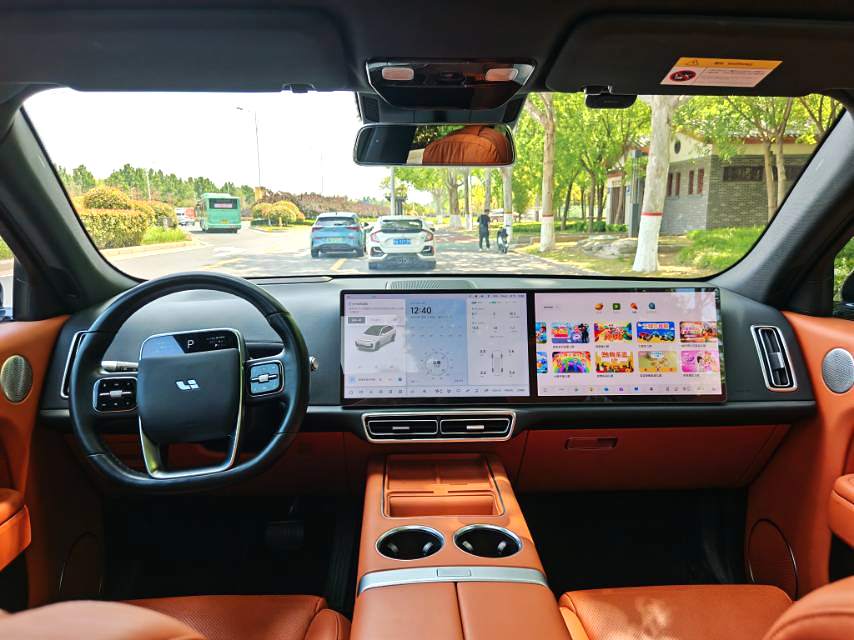Li Auto L (Liter) 7 Pro