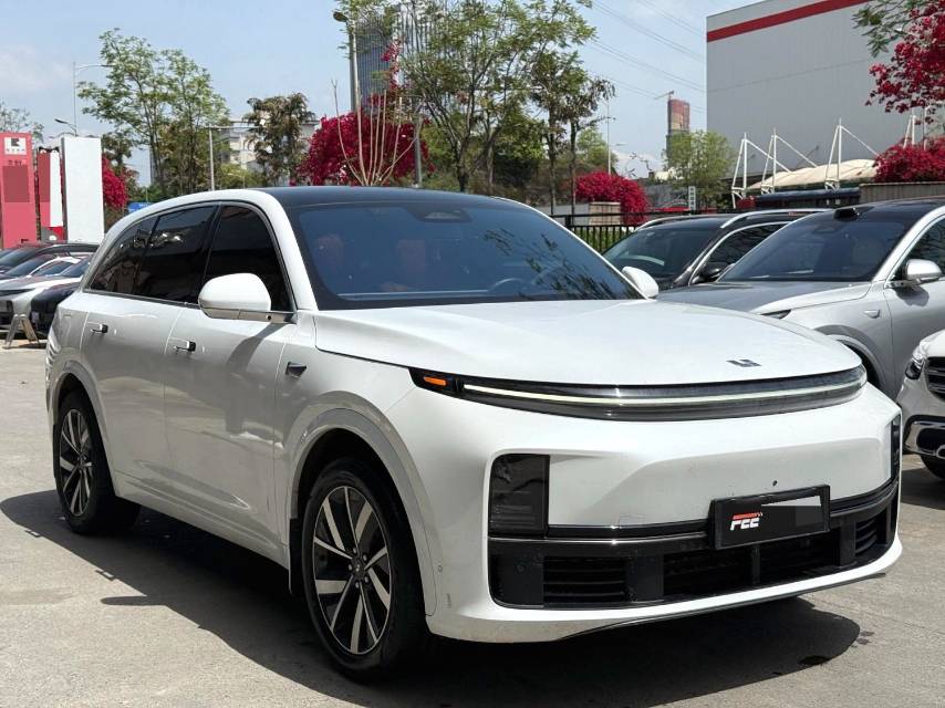 Li Auto L (Liter) 7 Pro