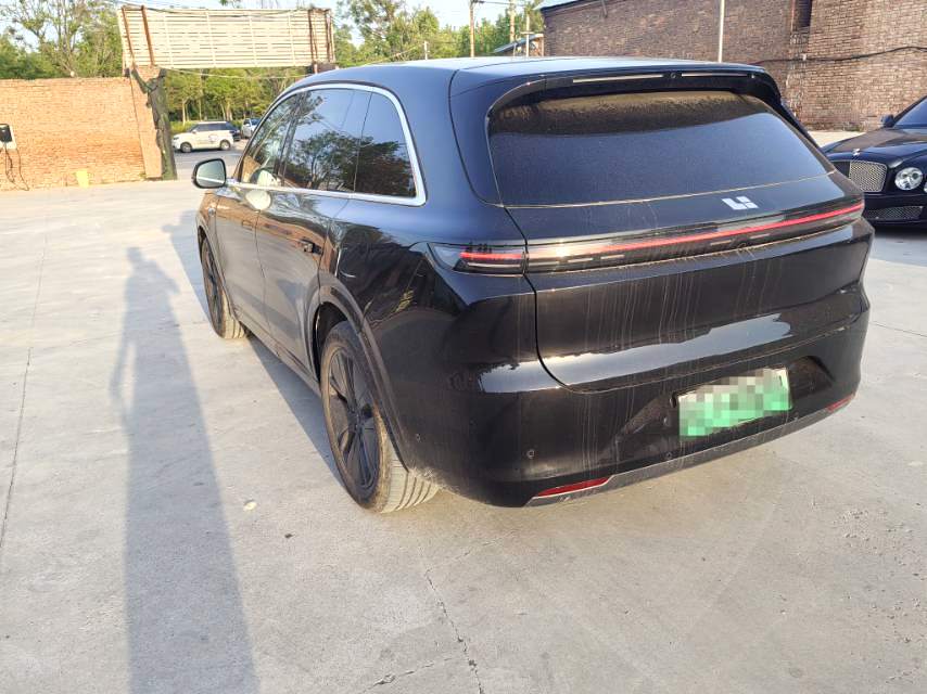 Li Auto L (литр) 6 Pro