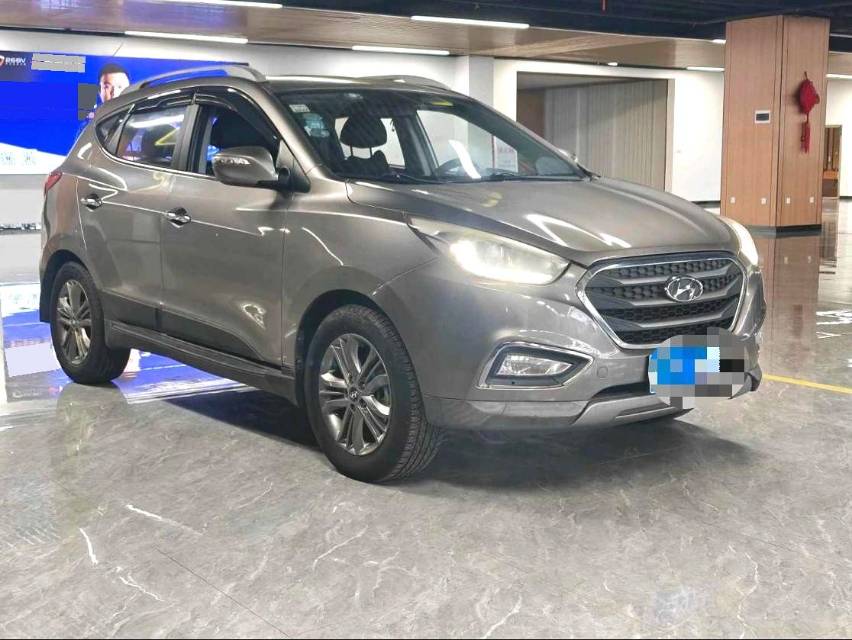 北京现代 ix 35 Model Year 2.0L 自动两驱智能型 国 IV