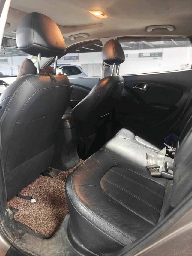 北京现代 ix 35 Model Year 2.0L 自动两驱智能型 国 IV