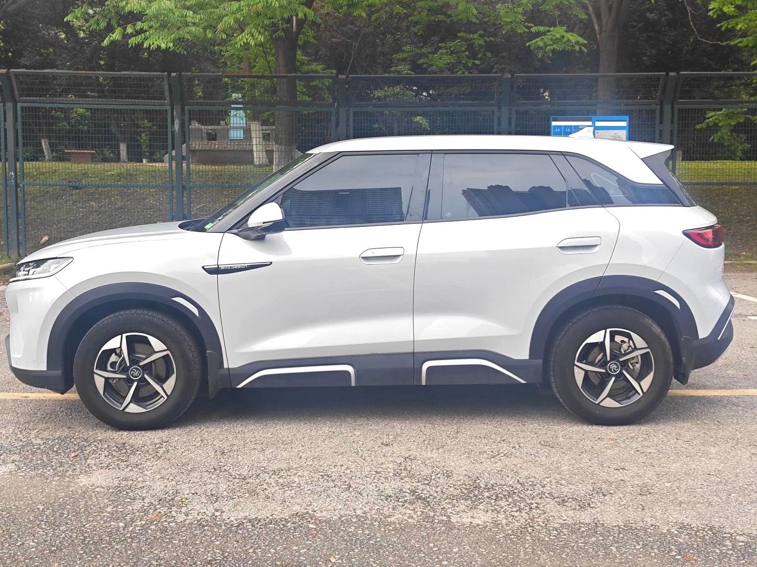 BYD UP 401KM
