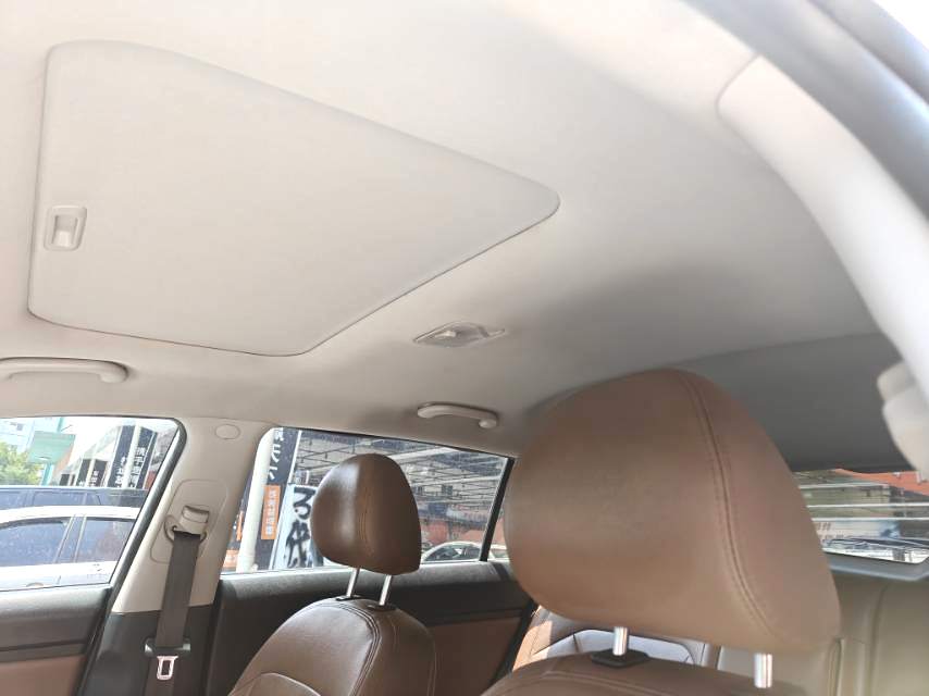 智跑 Model Year 2.0L 自动两驱版 DLX