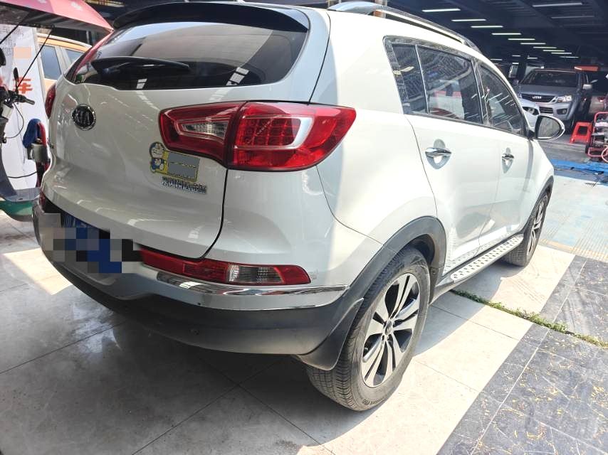 智跑 Model Year 2.0L 自动两驱版 DLX